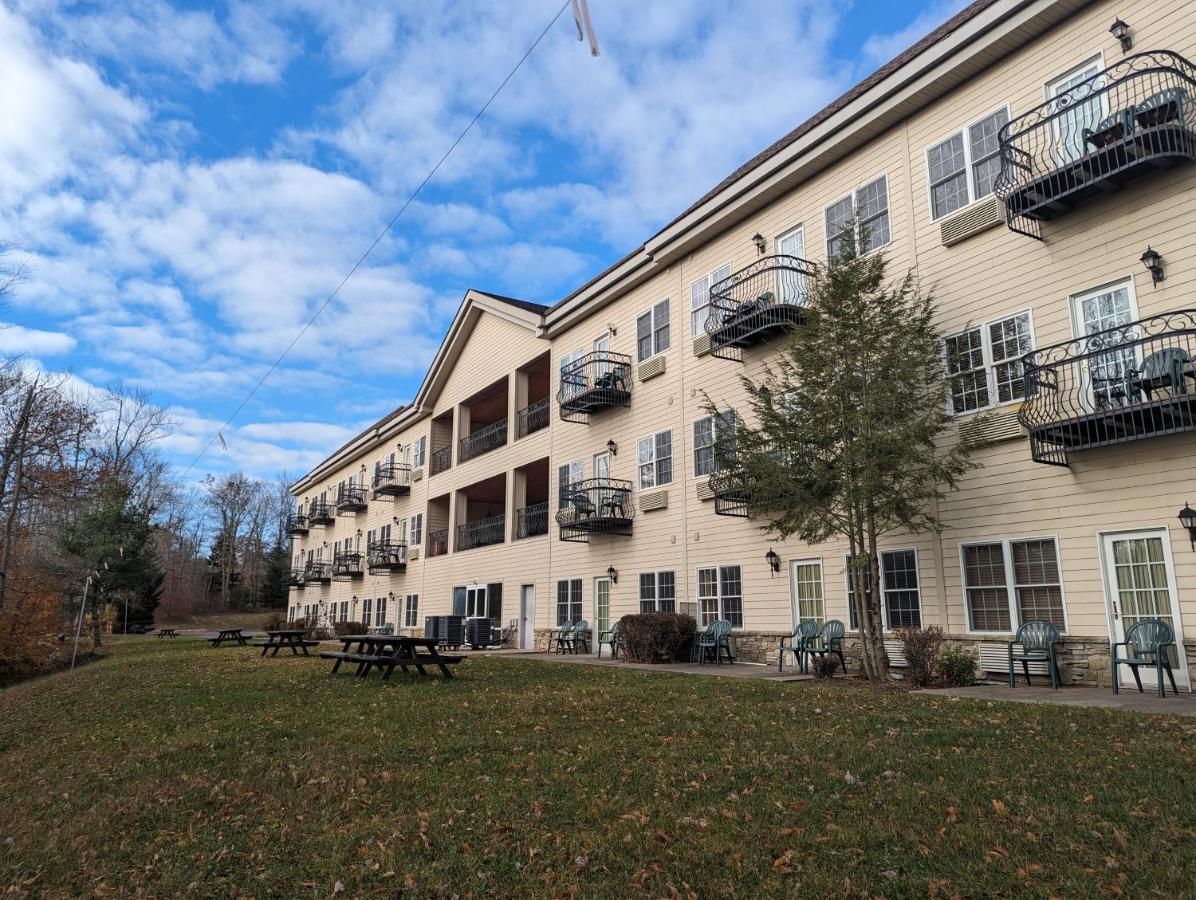 The Willowbrook Golf Hotel At Split Rock Lake Harmony Dış mekan fotoğraf